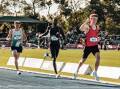 800m: Luke Boyes (right) leads, followed by OIympian Peter Bol (centre) and Peyton Craig (left). Picture by Natalie Wong, IG: @beyond_theroad_
