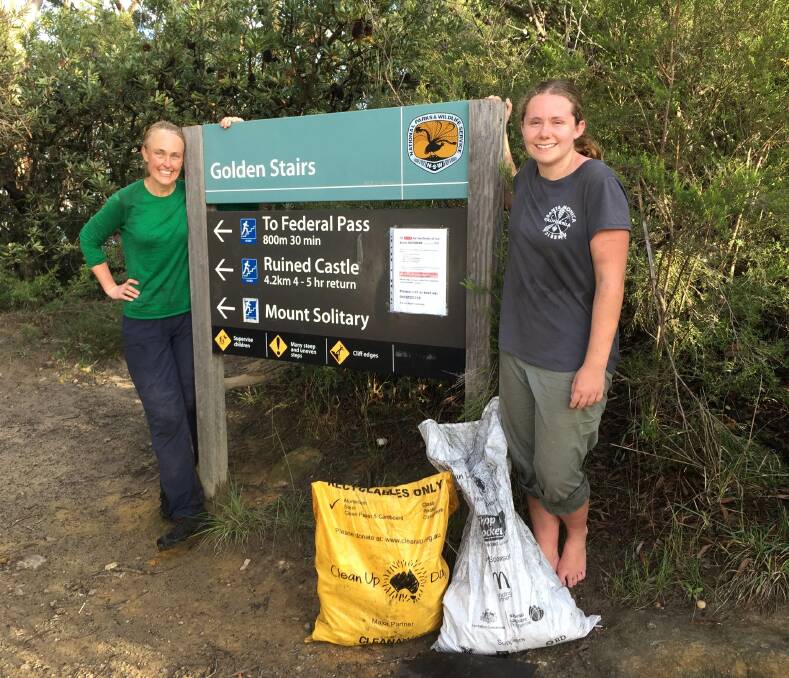 Katoomba’s Caro Ryan from LotsaFreshAir.com with Carly Brown collected 10kg of
rubbish between Golden Stairs and Chinaman’s Gully campsite on top of Mt Solitary.