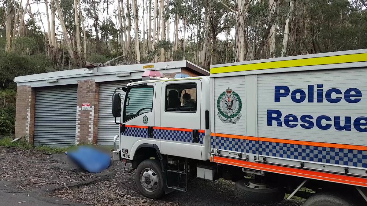 Blue Mountains police rescue officers were involved in the operation to remove the human remains from bushland off Shipley Rd in Blackheath. Photo: Top Notch Video 