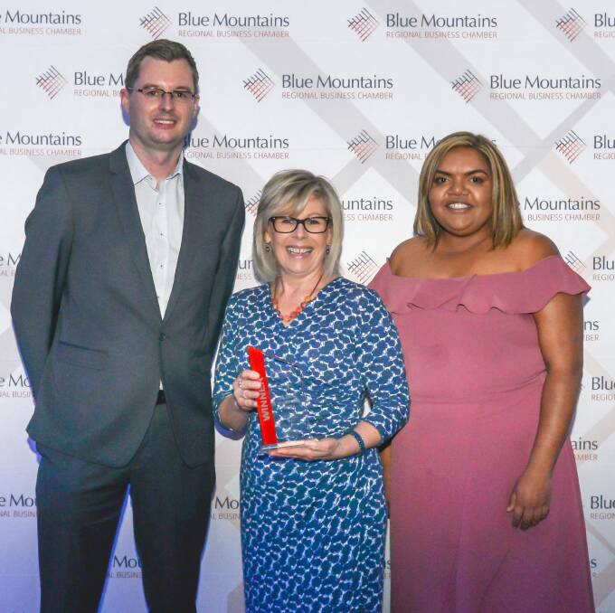 Lyn Smith, Woodford Homes receiving her Business Leader Award from Matthew Roozendaal, Local Markets Manager and Teleah Brown, Nepean Business Hub.