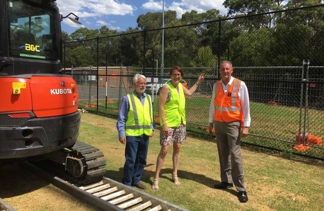 Ward 3 Councillor Mick Fell, Member for Macquarie Susan Templeman and Telstra's John Hewitt at the beginning of construction of the new Telstra mobile tower at Summerhayes Park, Winmalee.