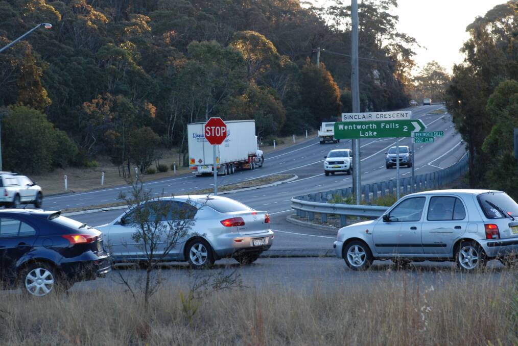 The intersection of the Great Western Highway and Sinclair Crescent in Wentworth Falls.