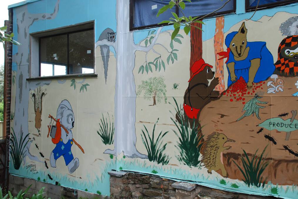 Warrimoo resident Bob Treasure has painted a mural to commemorate author Dorothy Wall who created the second book in her iconic Blinky Bill series while she lived in Warrimoo. Mr Treasure hopes the Possum Park mural will encourage young children to read the books.