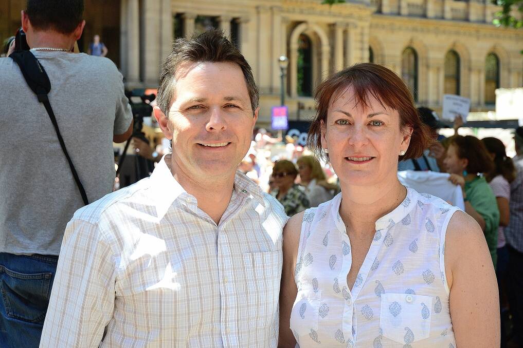Opposition communications spokesman Jason Clare with Labor spokesperson for Macquarie Susan Templeman at Saturday's rally opposing cuts to the ABC.