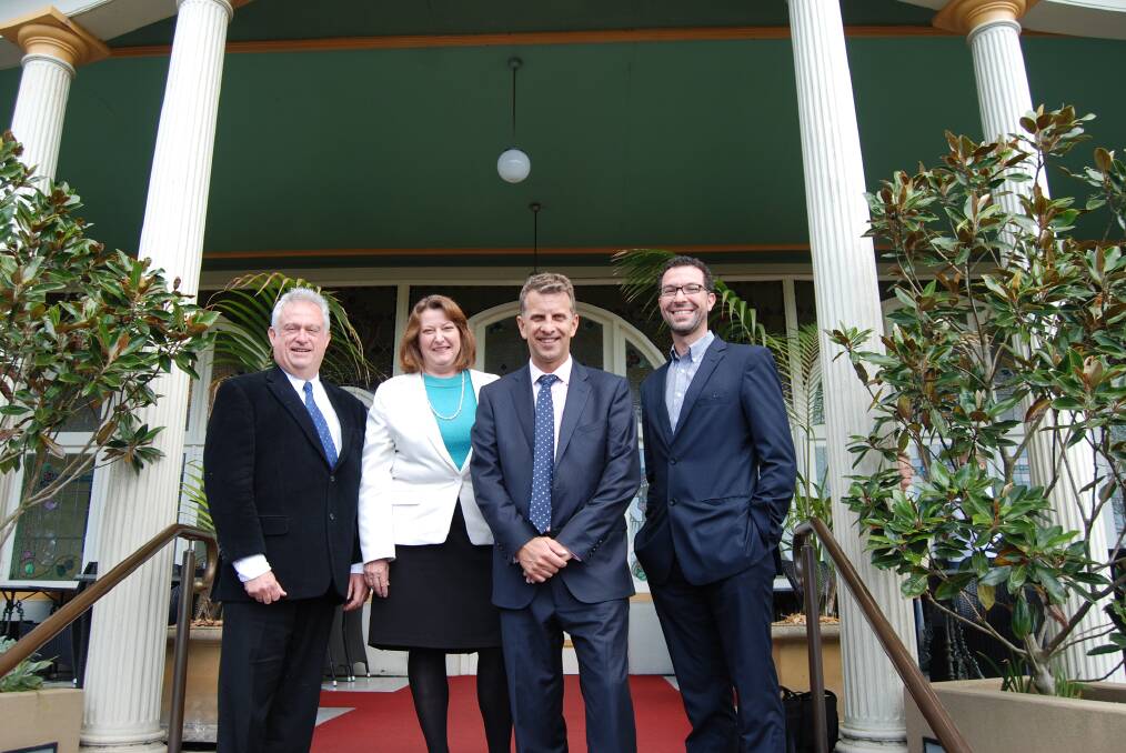 Mark Jarvis (left) and Michael Brischetto (right) from Katoomba Chamber of Commerce and the Carrington Hotel, which hosted the breakfast, with Roza Sage and Andrew Constance (centre).