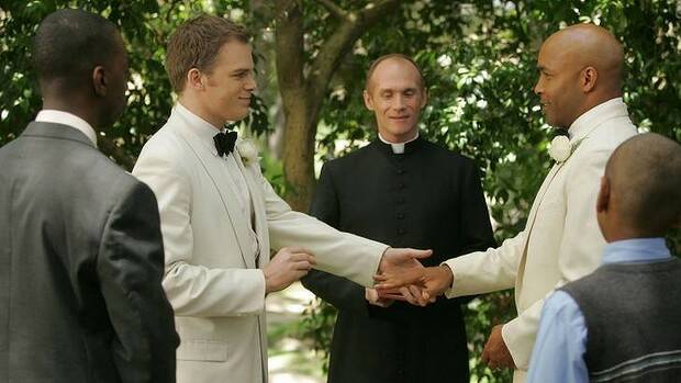 Visual titles ... Michael C. Hall in Six Feet Under before his role in Dexter.

