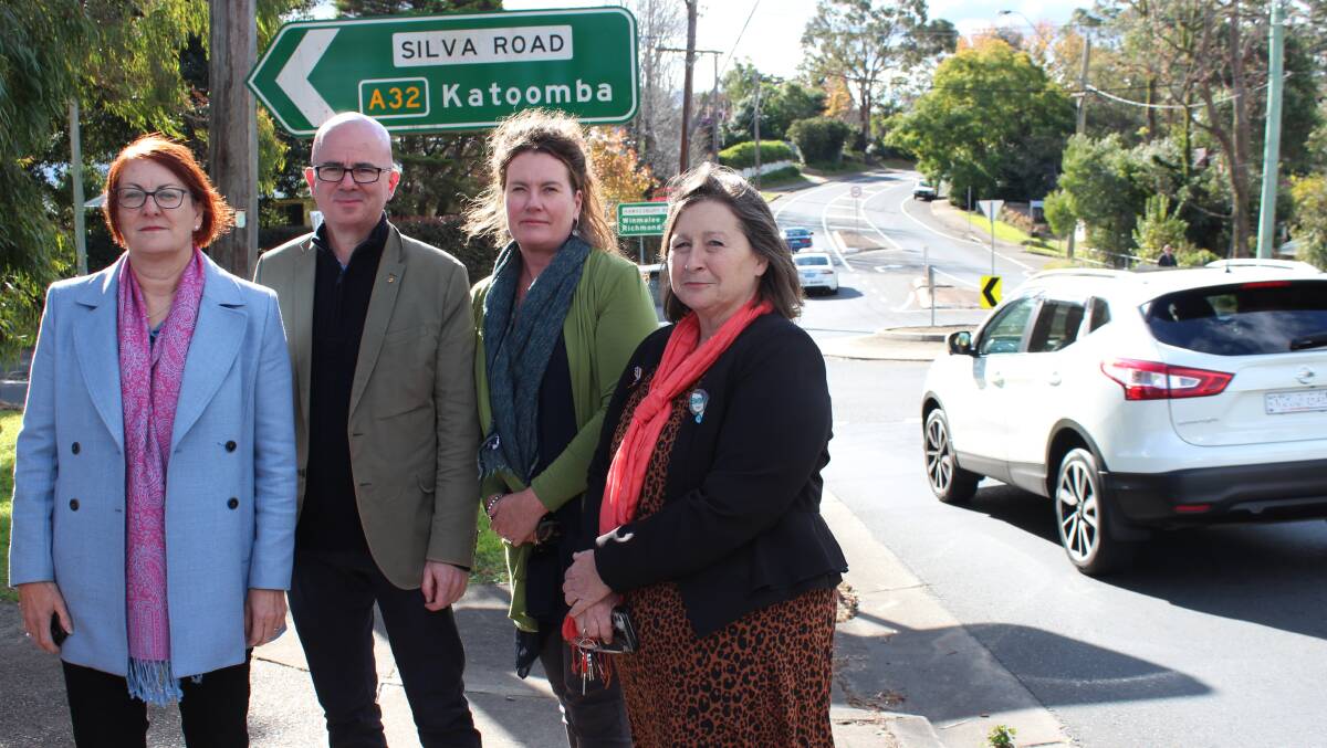 Federal Member for Macquarie, Susan Templeman, the mayorm Mark Greenhill,
Member for Blue Mountains Trish Doyle, and Ward One Labor candidate Suzie van Opdorp at the Hawkesbury Road roundabout in Springwood.