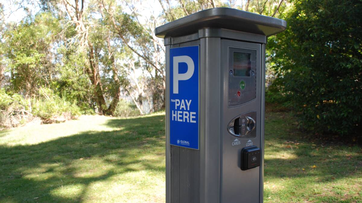 Echo Point meter: Council will expand the number of paid parking spaces at the popular tourist stop.