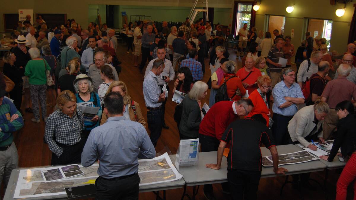 Some of the crowd at last week's consultation at Blackheath with RMS (now part of Transport for NSW).