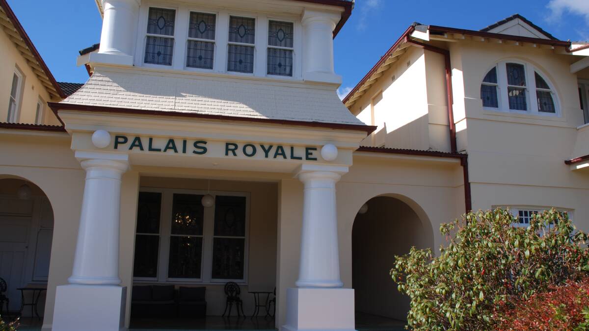 Upgraded ballroom adds the Palais Royale to the regular entertainment venues in Katoomba. Its website gives information about upcoming shows.