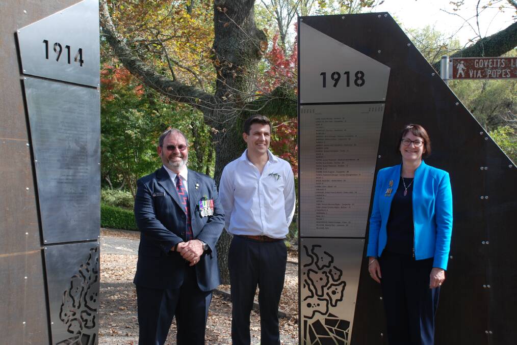 Tony Jacques (RSL), Owen Kelly (designer) and Susan Templeman MP at the new gates. The names of all those from Blackheath who fought in WWI are engraved on the metal panels.