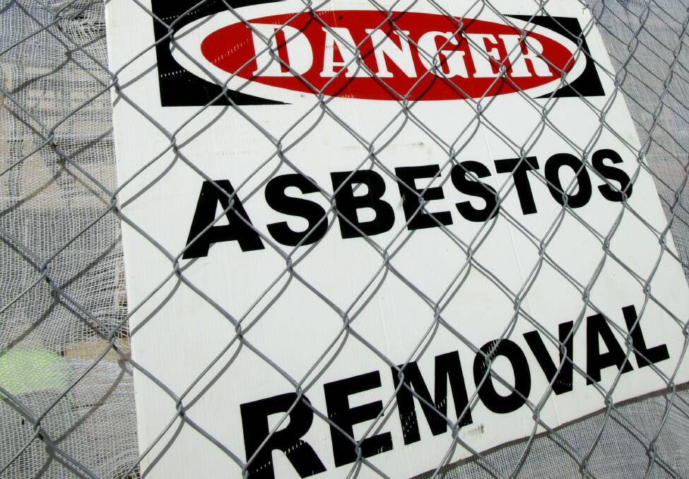 Asbestos at Blue Mountains council: heads to roll?