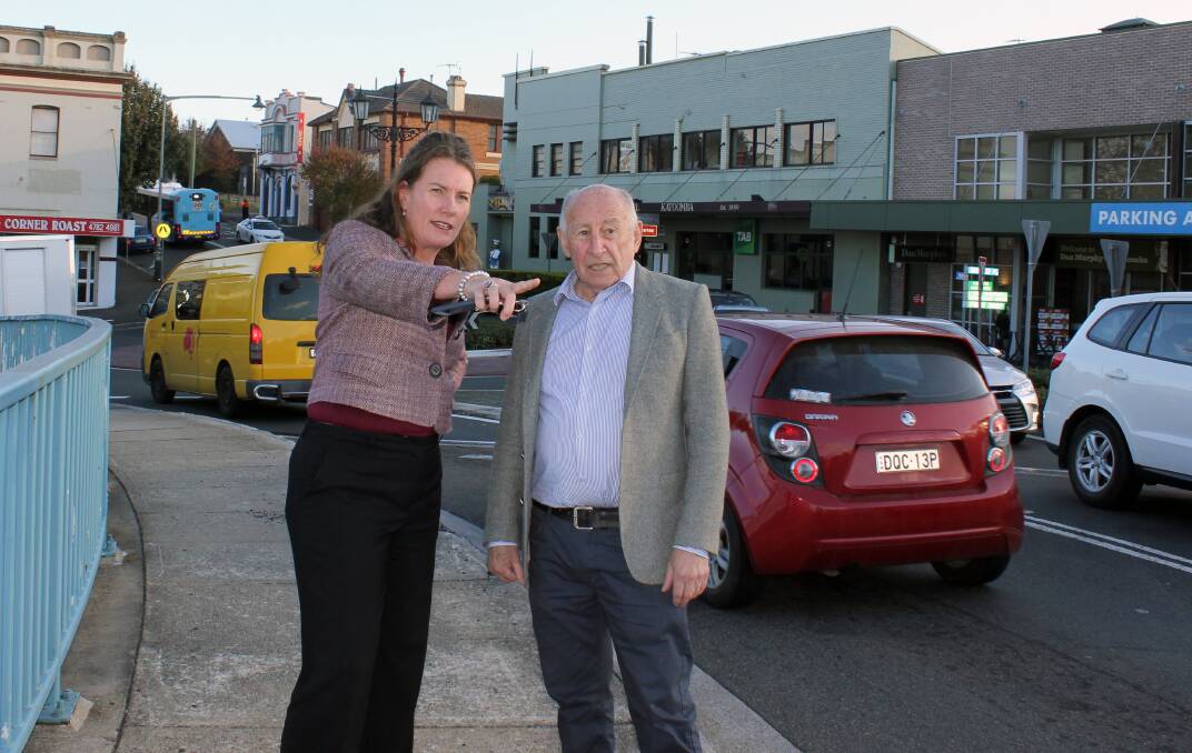 Blue Mountains MP Trish Doyle with Ward 1 Labor Councillor Don McGregor on Yeaman Bridge at Katoomba.