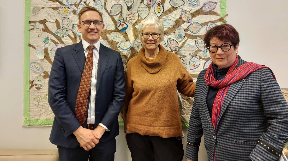 Federal Member for Bruce, Labor's Julian Hill, with Blue Mountains Refugee Support Group members Louise Redmond and and Marie Sellstrom.