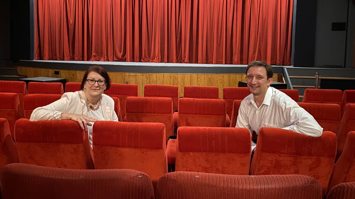 Federal Member for Macquarie Susan Templeman with Glenbrook Cinema's Ben Curran.