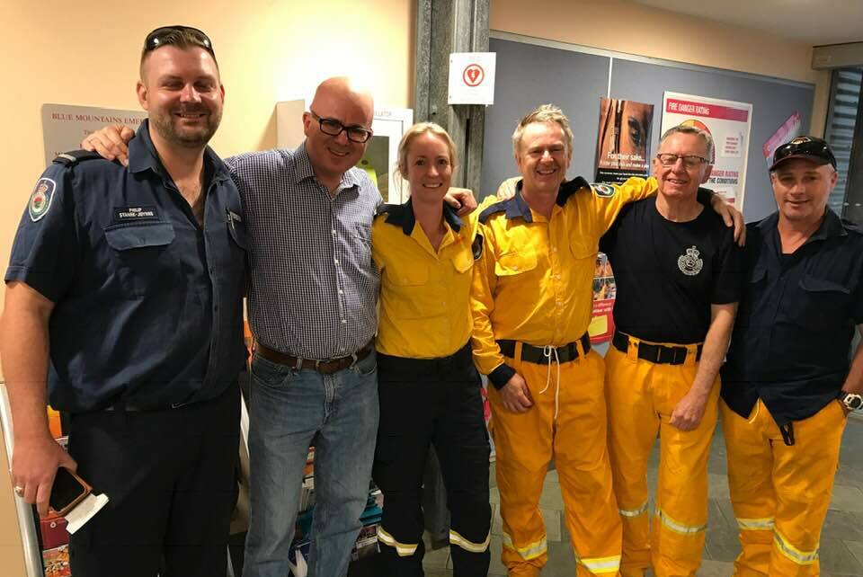Blue Mountains mayor Mark Greenhill (second from left) with emergency services personnel including members of Mt Riverview RFS.on December 2. Photo: Facebook.