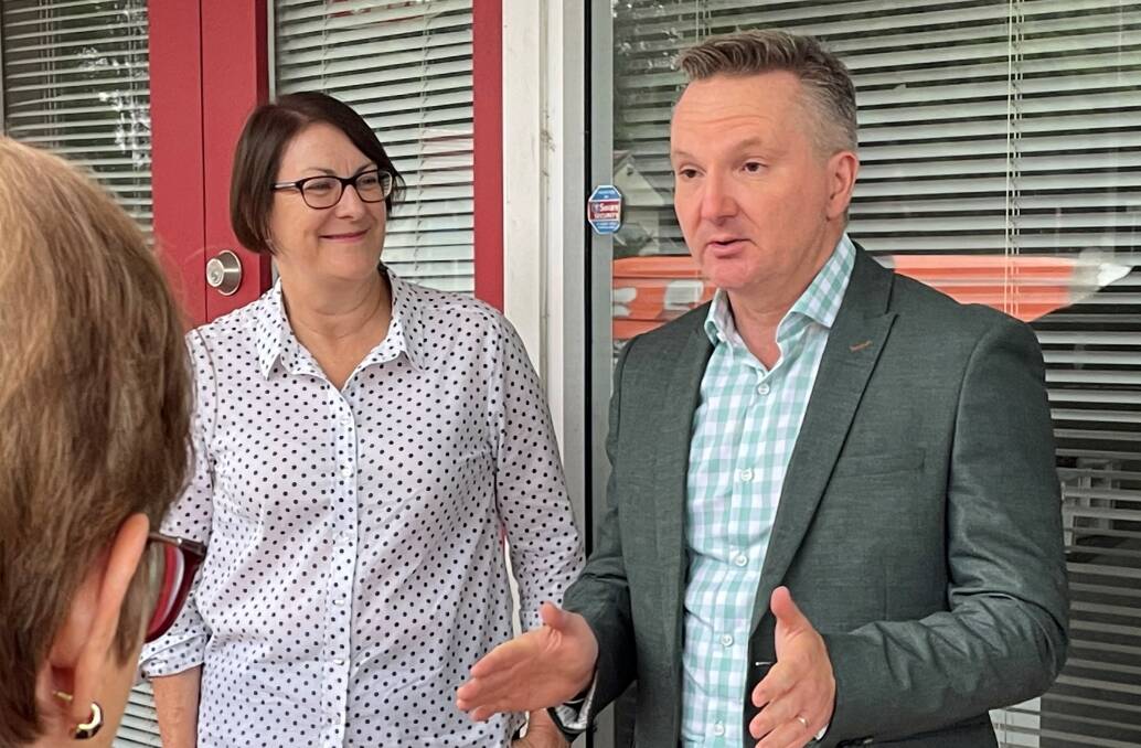 Macquarie MP Susan Templeman with Labor's then Climate Change and Energy spokesman Chris Bowen in East Blaxland in April 2022. Picture supplied.