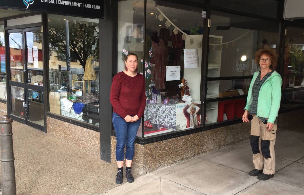 Anna Spoore of Uplift Fair Trade with Ward 1 Cr Kerry Brown in Katoomba.