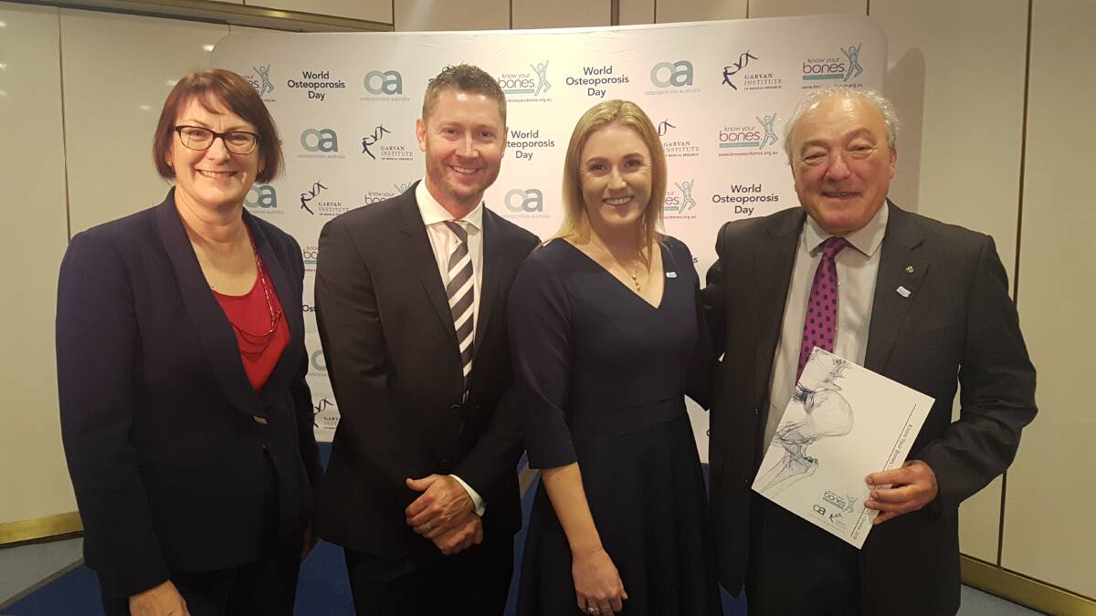 Federal Member for Macquarie, Susan Templeman, Michael Clarke, Sally Pearson, and Dr Mike Freelander, Federal Member for Macarthur and a member of the Standing Committee on Health, Aged Care and Sport.