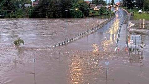 Inundation in the Hawkesbury: Image from the livetraffic.com.au camera at Windsor Road showing Windsor Bridge, taken at 7.08am Thursday.