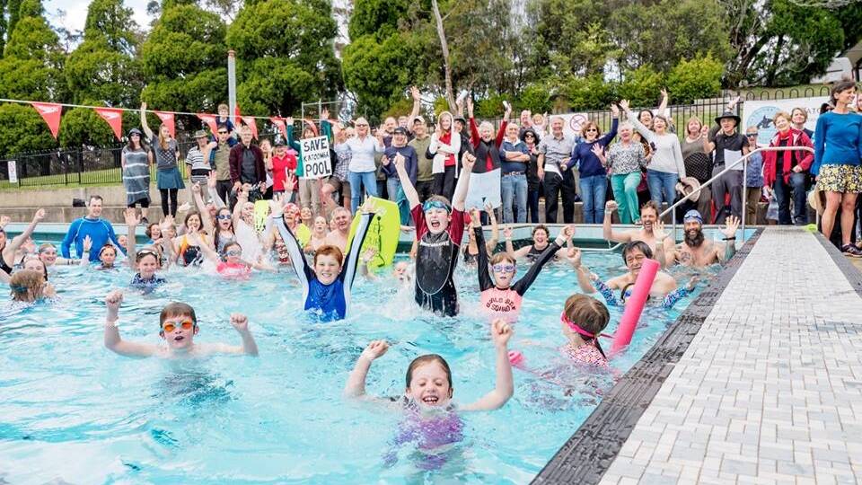 Vocal in opposition: The second swim-in at the Katoomba Pool this year as concerned pool users gathered to stop the mooted closure. Photo: Wesley Leibenberg-Walker.
