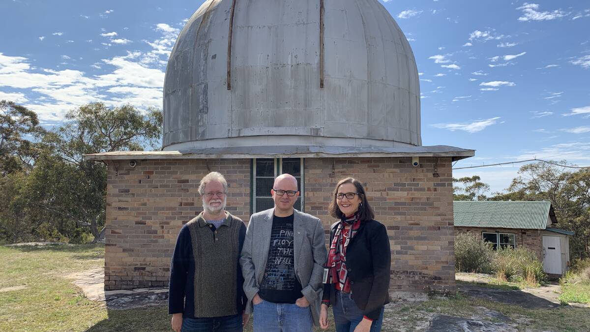 Starry starry night sought: Ian Bridges, trustee of the Linden Observatory, Mayor Mark Greenhill and Ward 2 Cr Romola Hollywood.