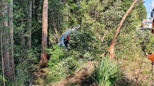 Car rolls on highway at Warrimoo