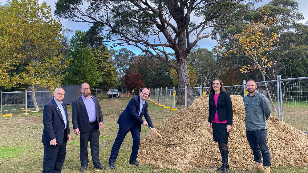 Fenced off for new playground: Crs Chris Van der Kley, Brent Hoare, Mayor Mark Greenhill and Romola Hollywood with Councils parks coordinator Dominic Smith at Wentworth Falls Lake Park.