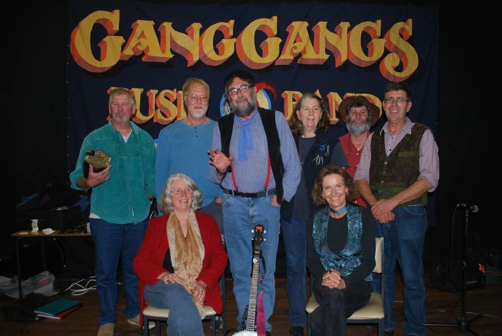 Gang Gangs: Back, Les Love, Nick Roberts, Steve Kells, Caroline Barrell, Mike Purtells, Duncan Barrell, Front, Erst Carmichael and Carolyn Eadie.