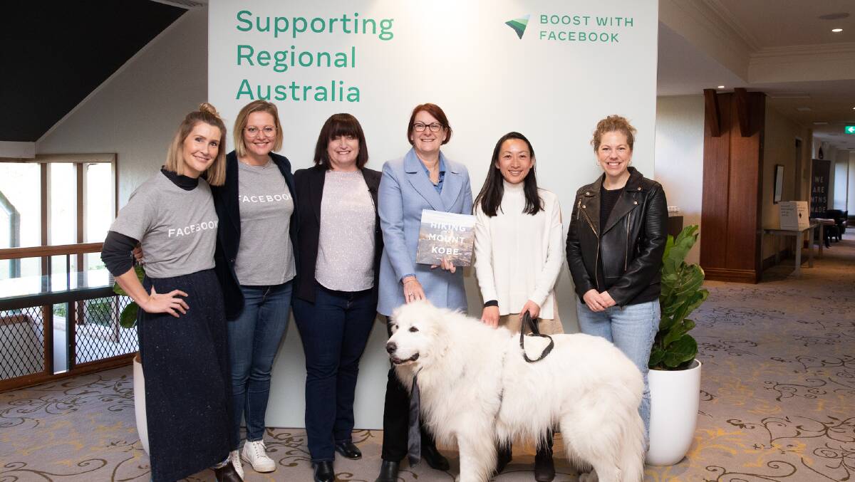 (From left to right) Jasmine Workman, Alisha Elliott, Mia Garlick from Facebook, with Macquarie MP Susan Templeman and local business owners Muriel Wang from Kotes by Kobe and Harriet McCready from Mountain Culture Beer.