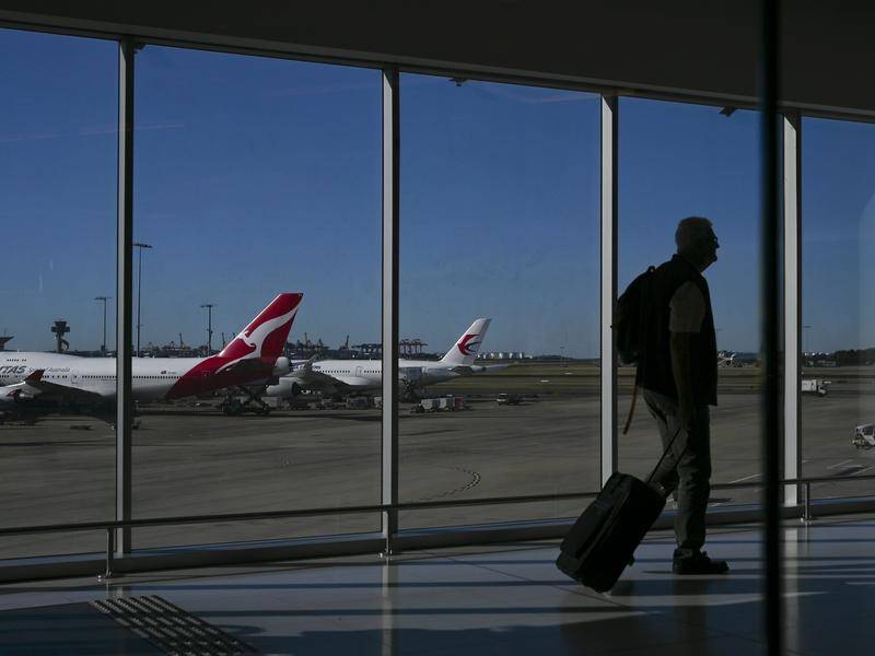 Hundreds of Australians stranded in South America because of the coronavirus are to be flown home.