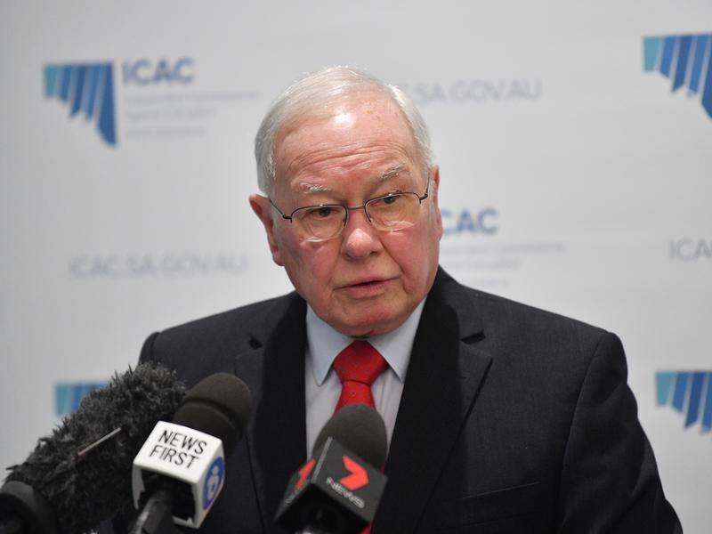 ICAC Commissioner Bruce Lander has blasted SA Health's poor governance and "troubling" operations.