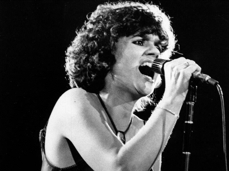 Linda Ronstadt has opened up about losing her singing voice and a battle with Parkinson's.