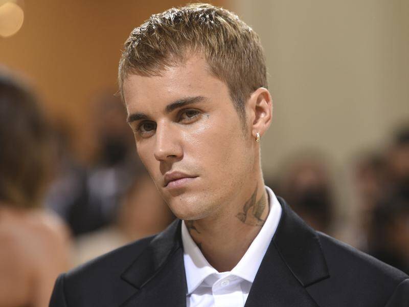 Justin Bieber is under pressure to boycott a concert at Saudi Arabia's Formula One race next month.