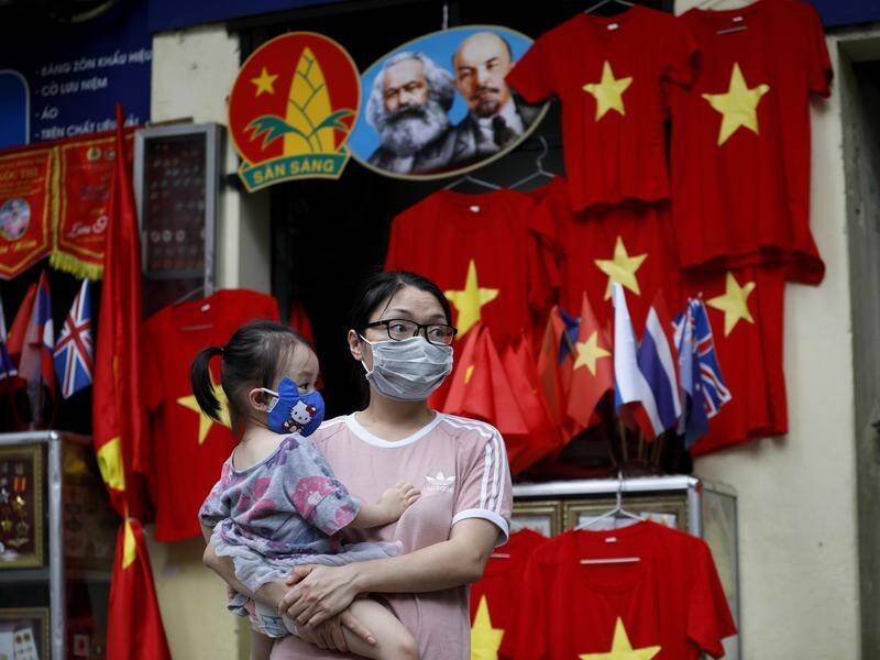 A coronavirus outbreak in the Vietnamese city of Danang has spread to factories employing thousands.