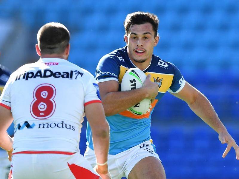Tino Fa'asuamaleaui has rejected the lure of Wayne Bennett and the Dolphins to sign with Gold Coast.