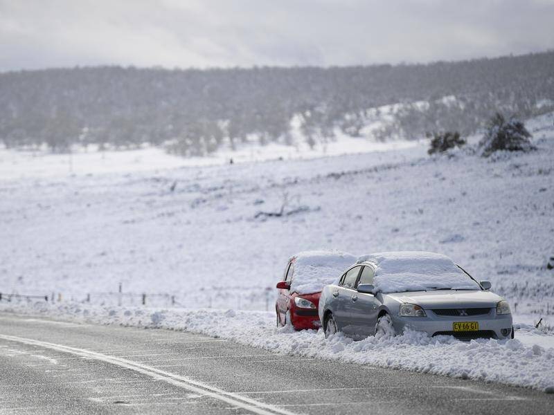 A cold air mass has blown in from Antarctica, sending temperatures plummeting in New South Wales.