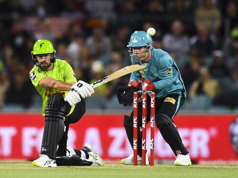 Alex Ross smacked 61no to steer the Sydney Thunder to a seven-wicket win over the Brisbane Heat.
