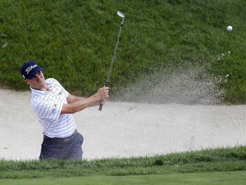 Justin Thomas moved into the lead of the PGA Tour event in Ohio with a bogey-free third round.