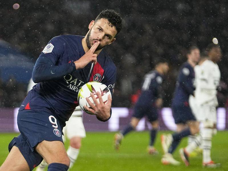 Goncalo Ramos celebrates his late penalty that earned PSG a draw at home to Rennes. (AP PHOTO)
