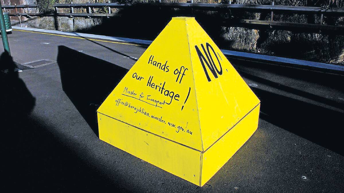 Leura commuters made their views known on these pyramids which covered the already-dug footings.