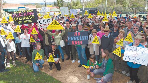 Blue Mountains residents campaign against coal seam gas.